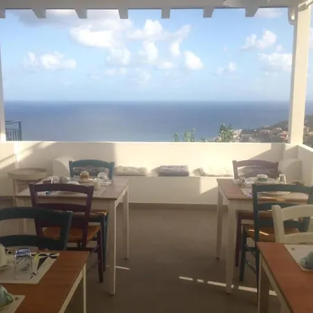 Bed & Breakfast Le Terrazze Di Cica Gioiosa Marea