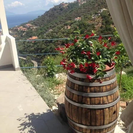 Le Terrazze Di Cica Bed & Breakfast Gioiosa Marea